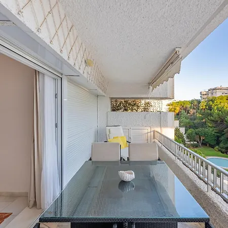 Luxury In With Parking And Pool Marbellac