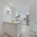 Apartment Luxury In With Parking And Pool