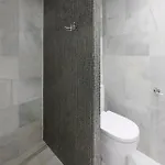 Luxury In With Parking And Pool Apartment