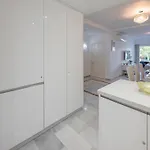 Luxury In With Parking And Pool Apartment *