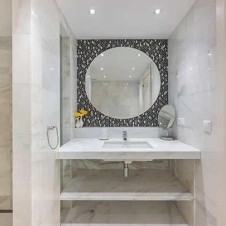 Luxury In With Parking And Pool Διαμέρισμα Μαρμπέλλα