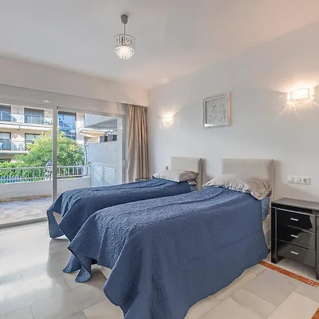 Luxury In With Parking And Pool * Μαρμπέλλα