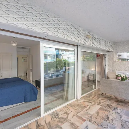 Διαμέρισμα Luxury In With Parking And Pool Μαρμπέλλα