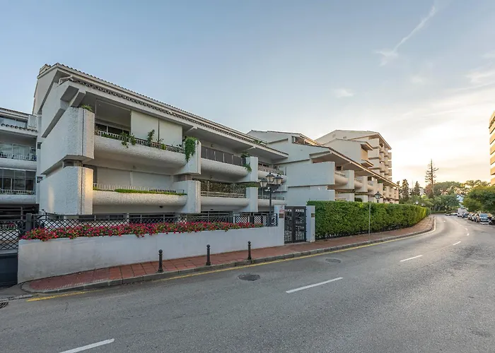 شقة Luxury In With Parking And Pool ماربيا