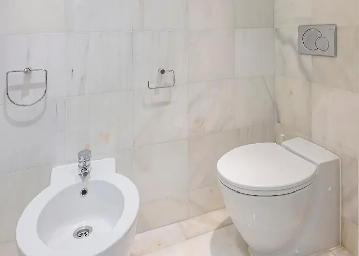 Апартаменты Luxury In With Parking And Pool Марбелья