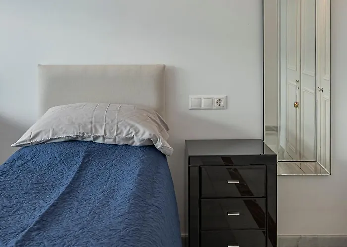 Апартаменты Luxury In With Parking And Pool Марбелья