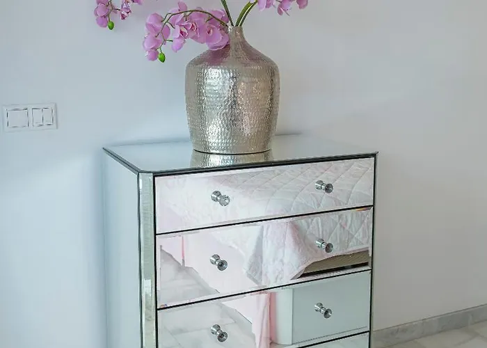 Luxury In With Parking And Pool شقة