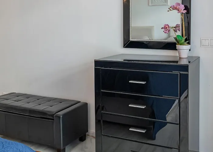 Luxury In With Parking And Pool *