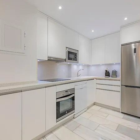 Luxury In With Parking And Pool Apartamento *