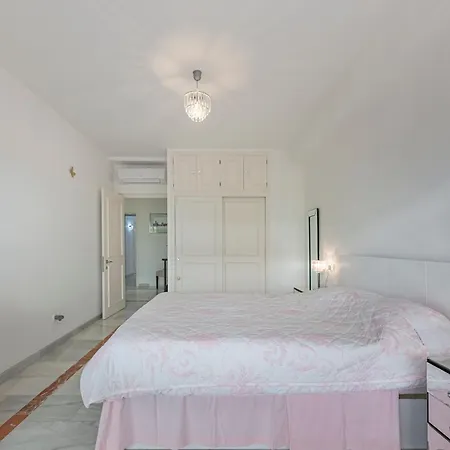 Luxury In With Parking And Pool Apartamento Marbella